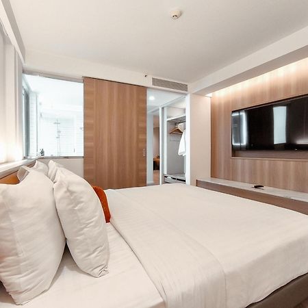 Отель Citrus Sukhumvit 13 Nana Bangkok By Compass Hospitality - Newly Renovated Экстерьер фото