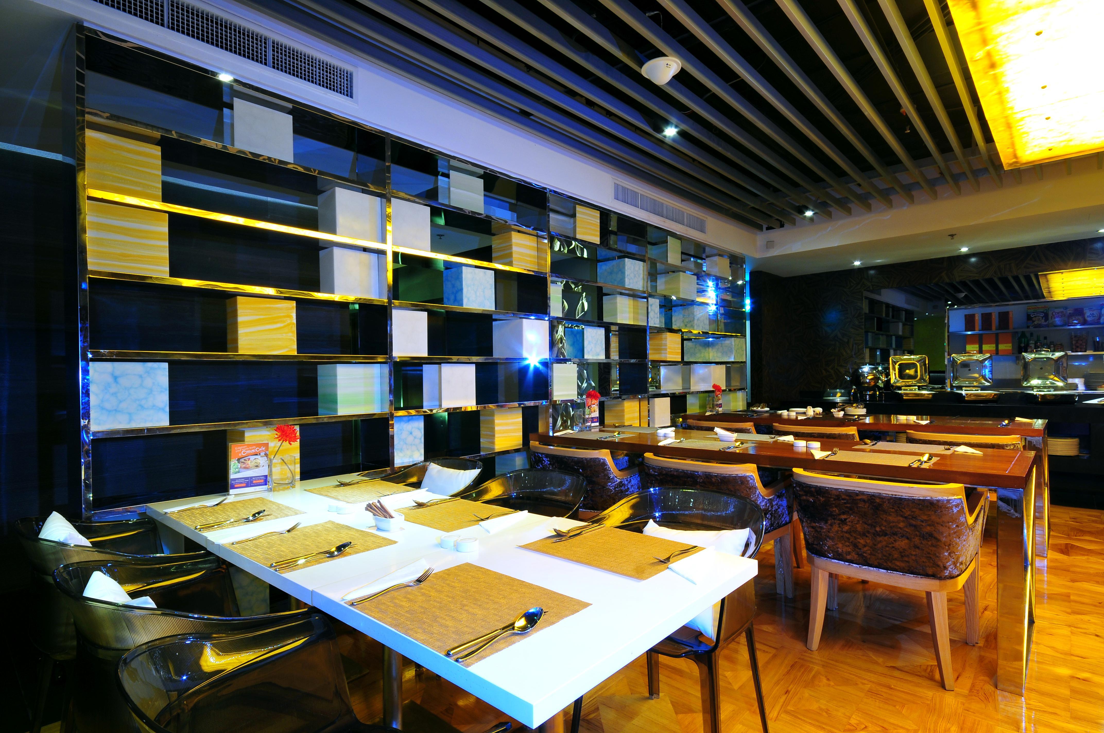 Отель Citrus Sukhumvit 13 Nana Bangkok By Compass Hospitality - Newly Renovated Экстерьер фото