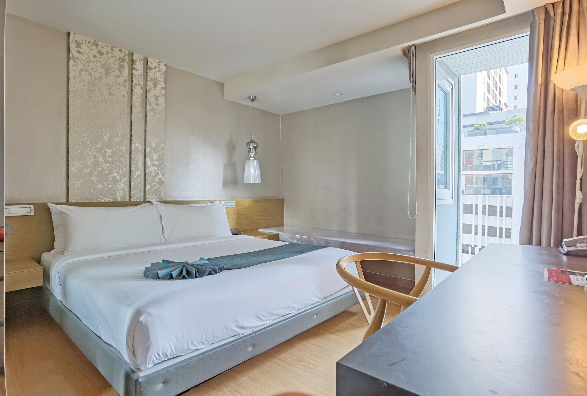 Отель Citrus Sukhumvit 13 Nana Bangkok By Compass Hospitality - Newly Renovated Экстерьер фото