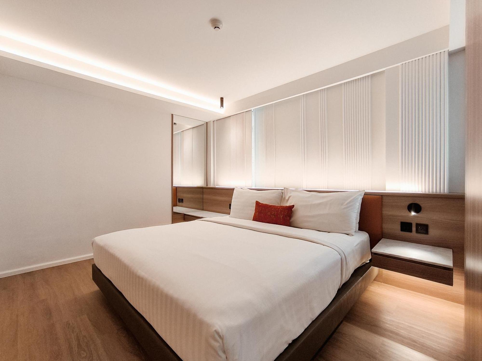 Отель Citrus Sukhumvit 13 Nana Bangkok By Compass Hospitality - Newly Renovated Экстерьер фото